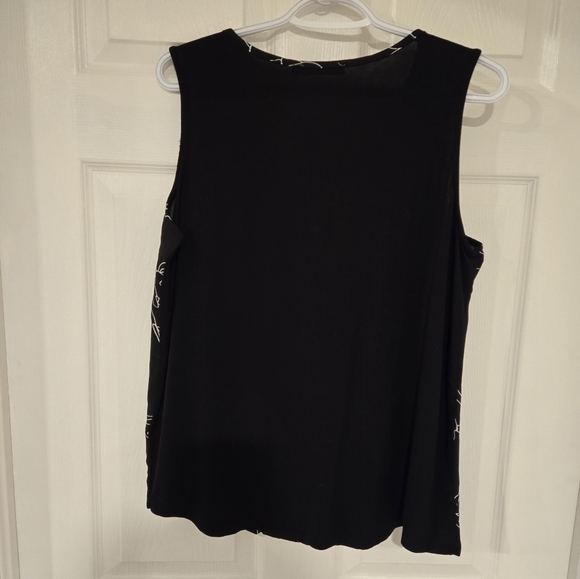 Ricki's sleeveless blouse - Size Medium - Picture 4 of 6